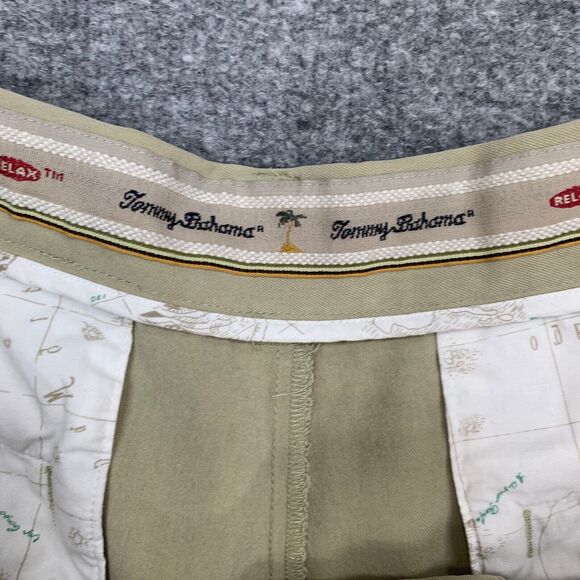 Tommy Bahama Silk Shorts Mens 36 Parchment Pleated Front Mid Rise Golf Chino - Picture 3 of 10